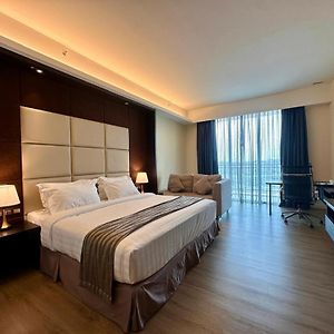 Premier King Room